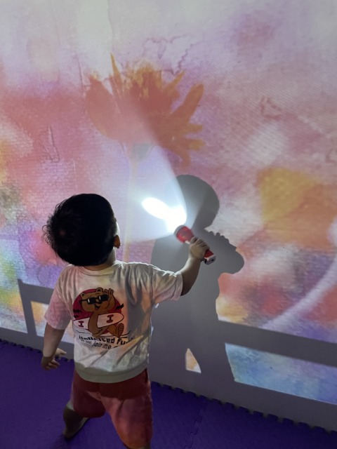 Child Play Light And Shadow Sky Mam Non