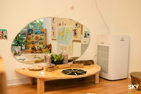 lop-hoc-classroom-may-loc-khong-khi-air-purifier-child-led-sky-international-preschool-mam-non-quoc-te