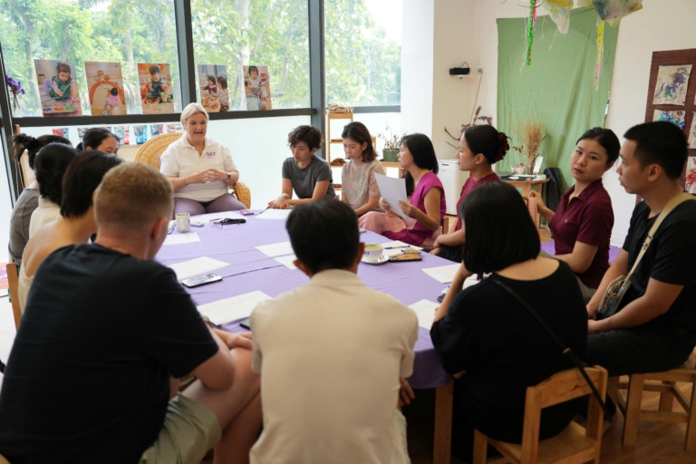 Thiết lập ranh giới với yêu thương - Workshop Phụ huynh Tháng 7 cùng Sky